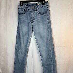 Wrangler Jeans Women’s Slim Straight Light Wash Blue 5-Pocket Inseam 32""